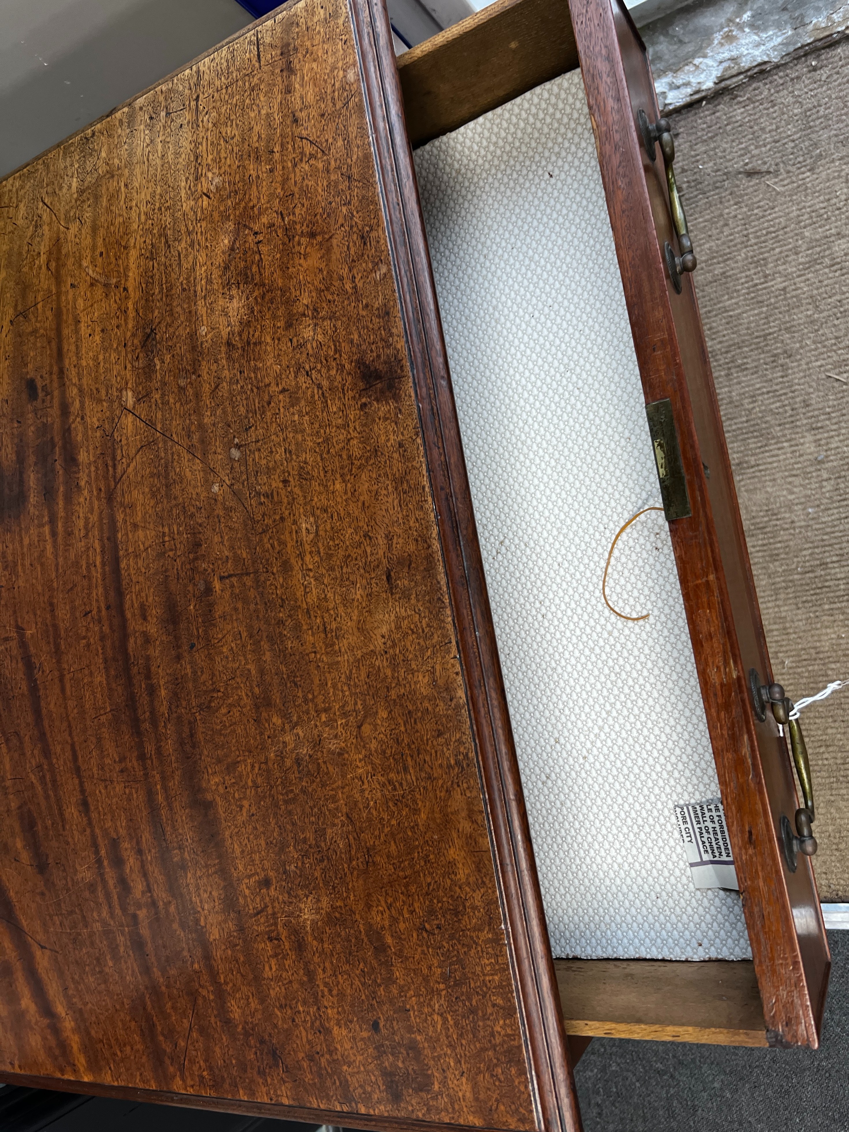 A small George III style mahogany chest of four drawers, width 64cm, depth 51cm, height 74cm